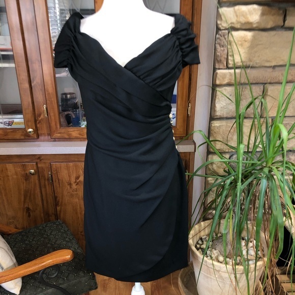 Dresses & Skirts - NEIMAN MARCUS SIZE 10 BLACK FAUX WRAP DRESS FULLY LINED VERY SLIMMING